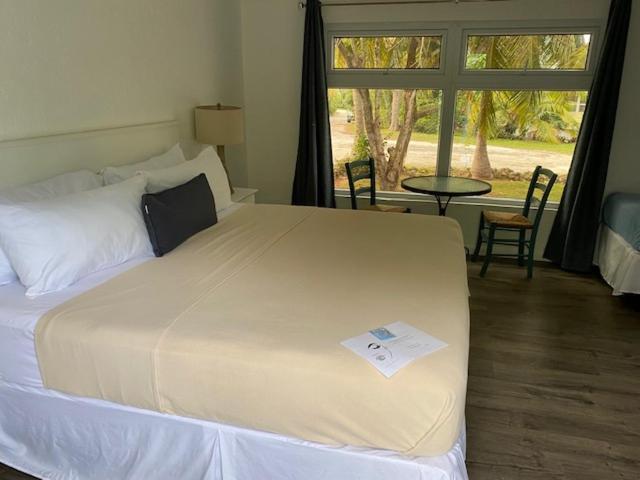 The Sunset Cove And Rainbow Room Alice Town  المظهر الخارجي الصورة
